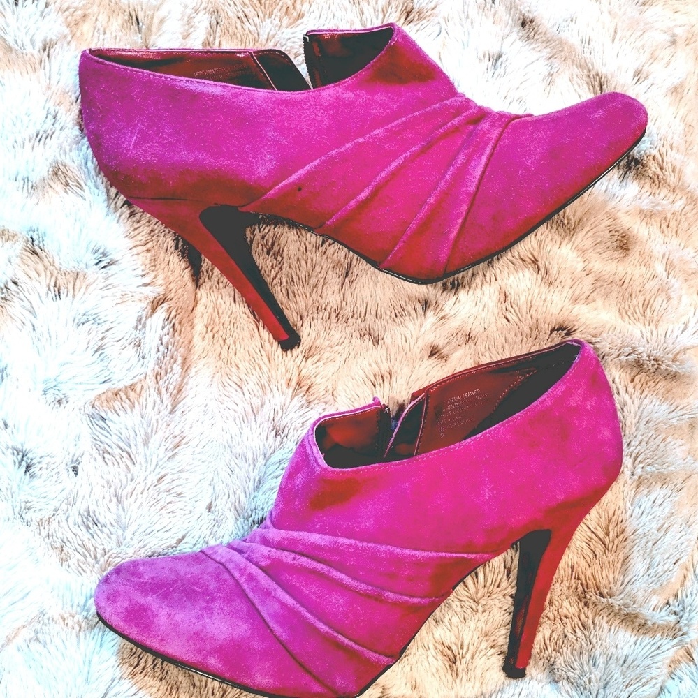 Robert Vianni Collection purple booties